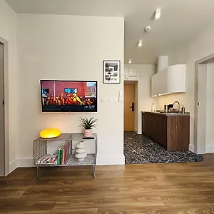  Apartment Wine