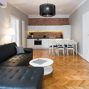  Apartamento Florianska Deluxe With Air Condition